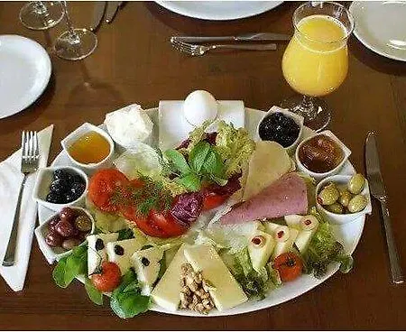 Motel Omer Deniz Türkeli